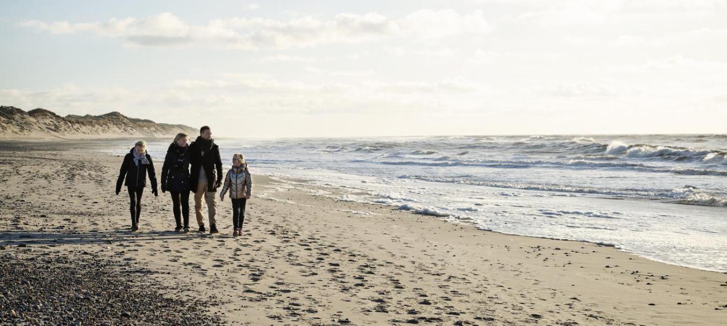 Familie ved Vesterhavet - vinter